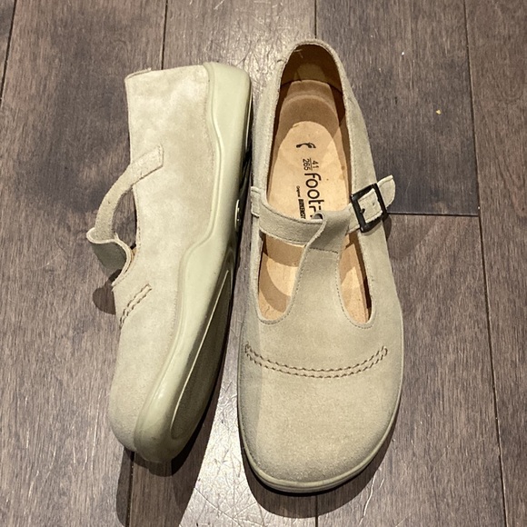 BIRKENSTOCK Footprints beige suede Mary Janes, size 10 - Picture 2 of 8
